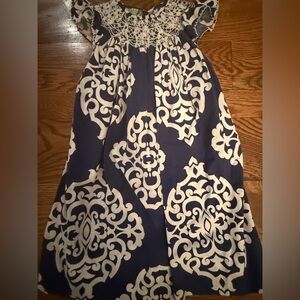 Le’ Za Me Girl’s Dress. Bishop Hand Smocked. Blue & White Pattern. 2T